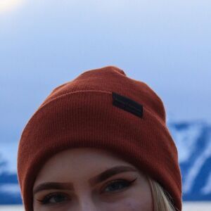 H&M district supplies burnt orange beanie